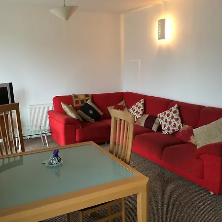 39 Camden Wharf Apartman *